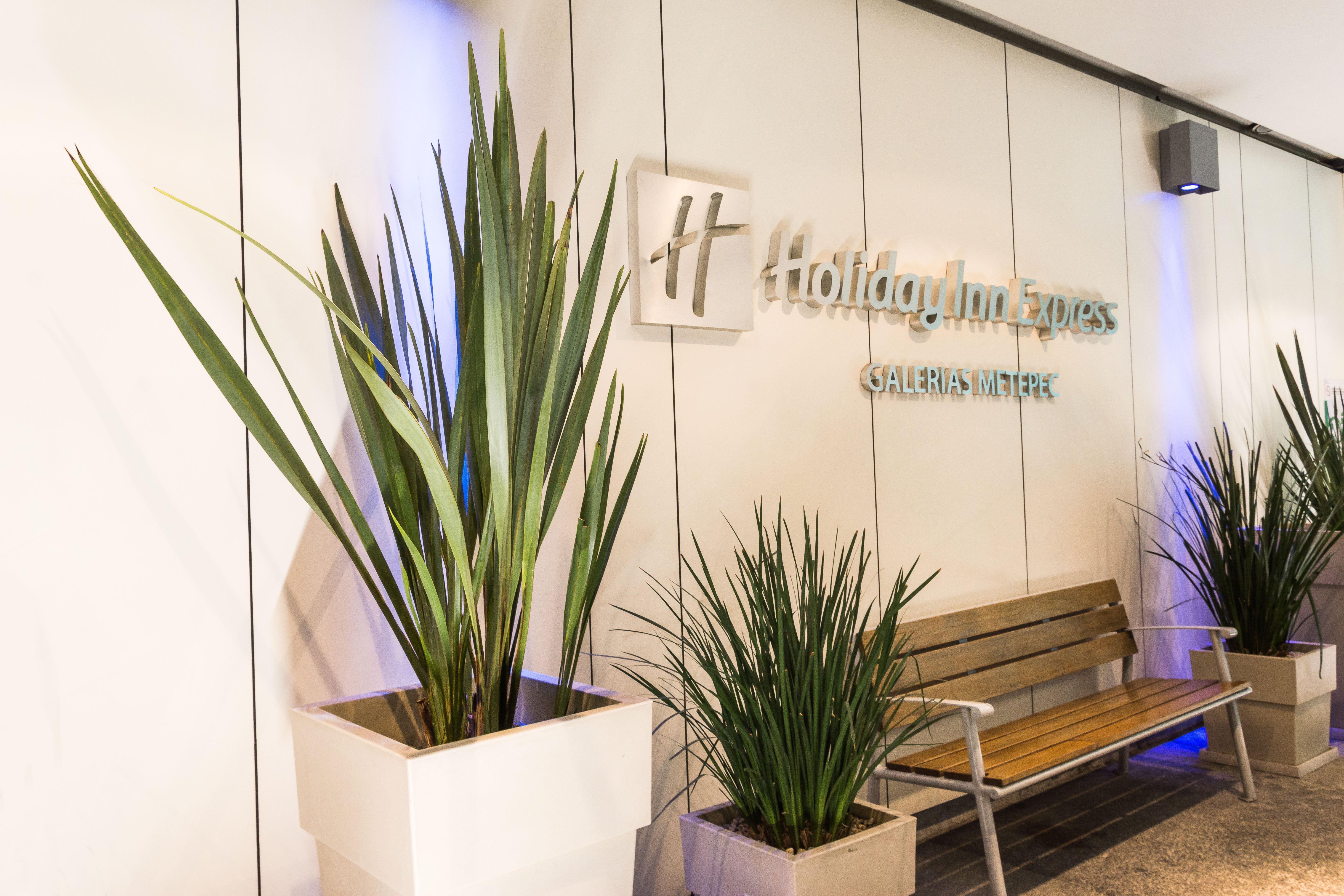 Holiday Inn Express Toluca Galerias Metepec By Ihg Exterior photo